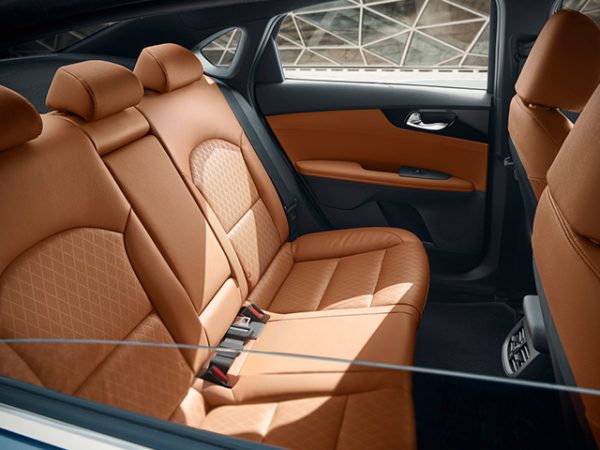 CERATO SEDAN - Imagen 4